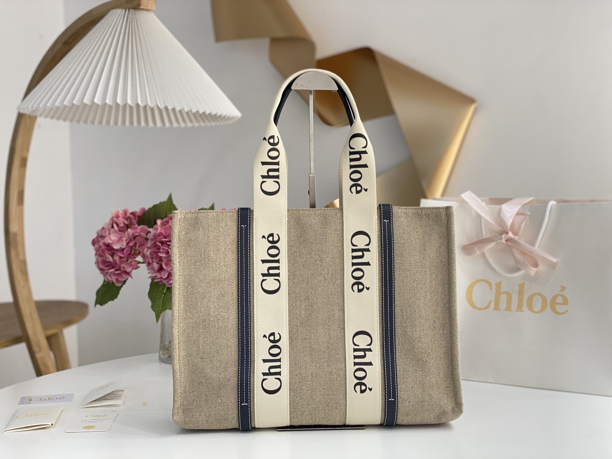 Chloe Large Woody Tote Bag In Linen